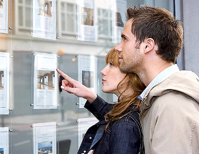 First-time buyers need to earn £50,000 to get on the property ladder
