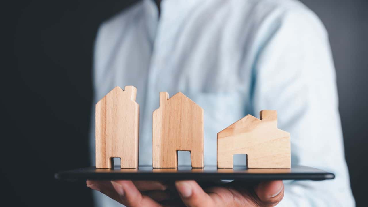 Landlords’ Dilemma – short-term vs long-term rentals